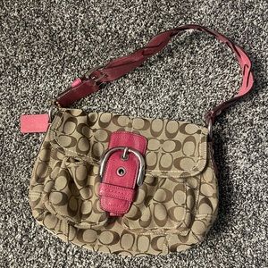 Coach brown and pink C handbag. Super cute small over the shoulder bag.